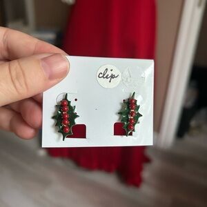 4/$50 vintage 1950 Festive Holly poinsettia Leaf screwback Earrings 🎄